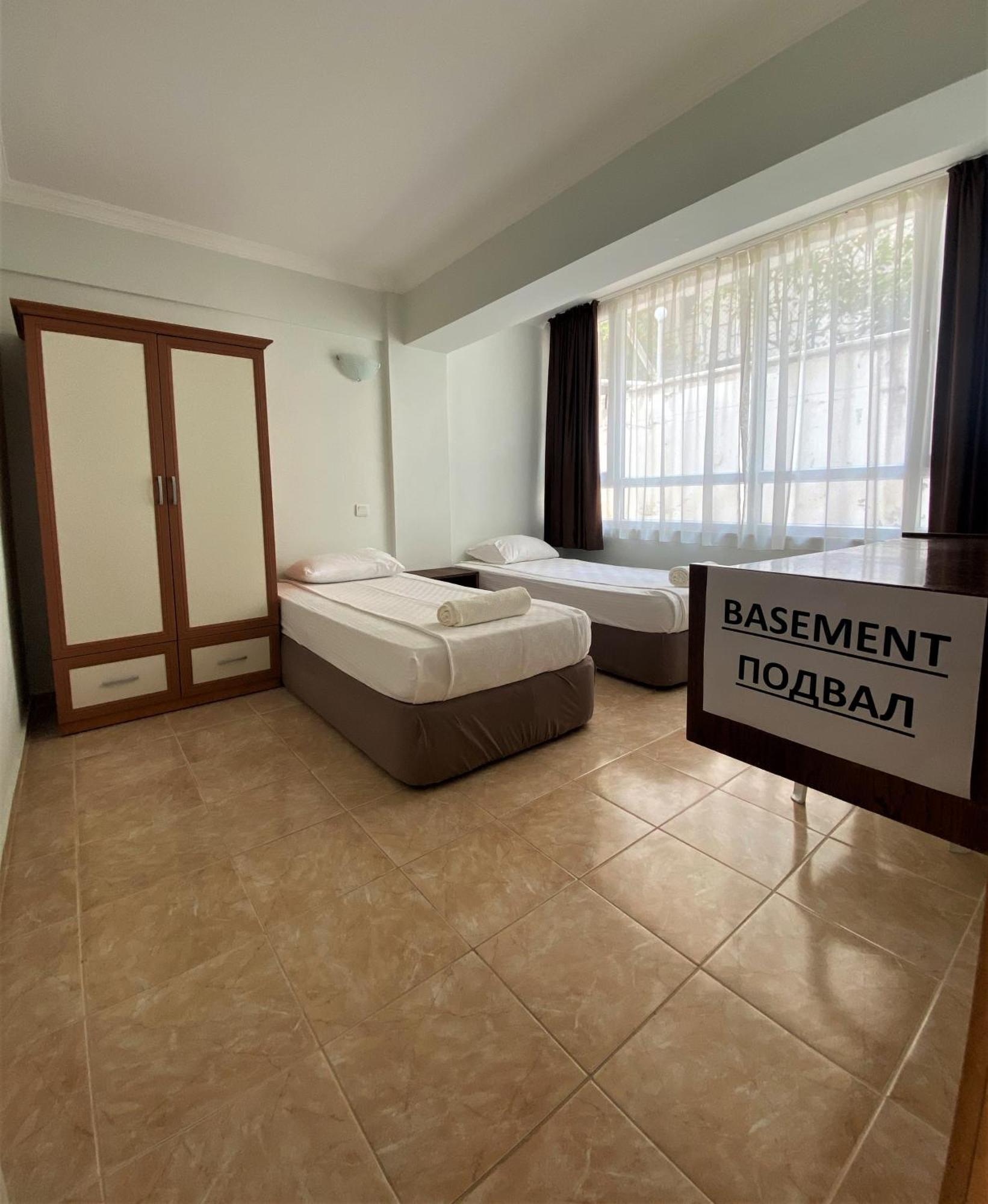 Erol Apart Kemer Quarto foto